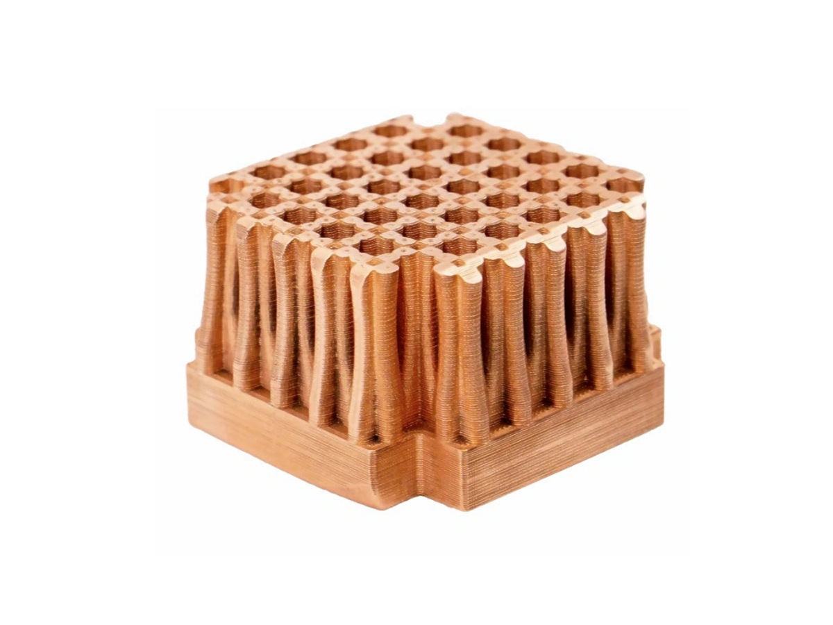 医療のブレイクスルー：生体適合・抗菌 銅3Dプリント外科器具