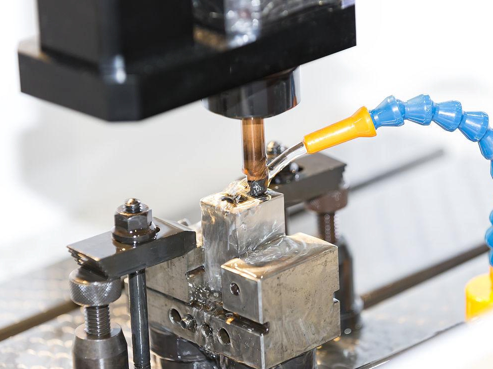 How Does EDM Machining Achieve More Complex Structure On 3D Printed Parts?